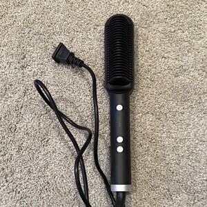 Black Hair Straightening Brush
